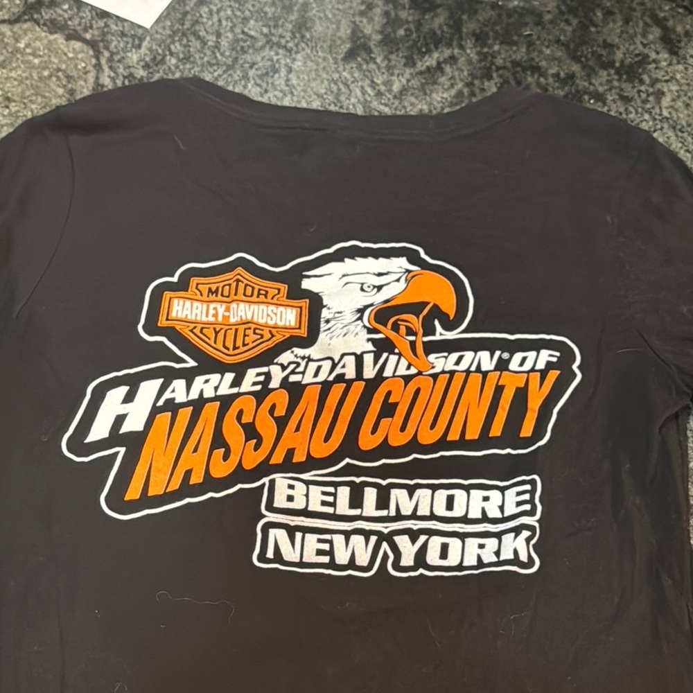 Harley-Davidson Black V-Neck Tee withNassau County Logo - Picture 4 of 5